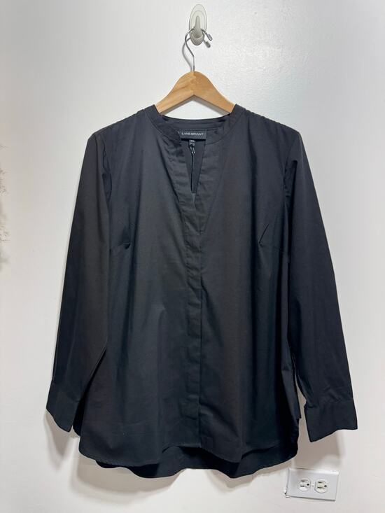 Lane Bryant Tops - Lane Bryant Size 14/16 Black Cotton Poplin Long-sleeve Split V-neck Blouse NWT